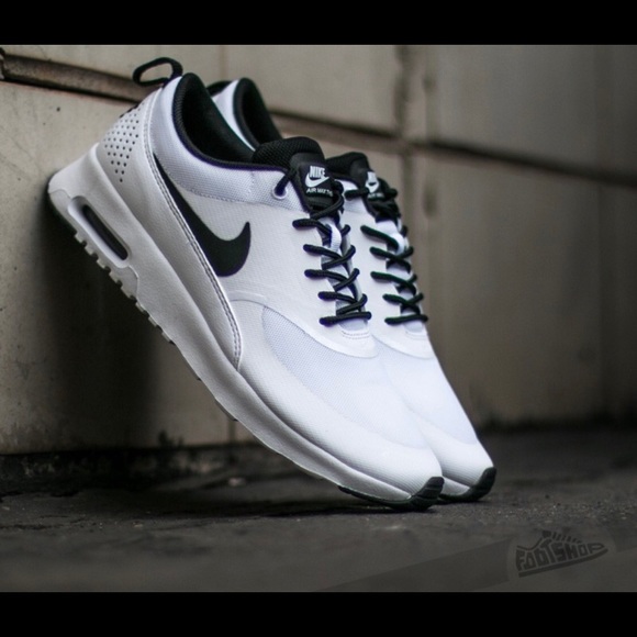 nike thea for men